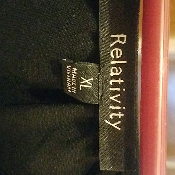 Top - Picture 2 of 4